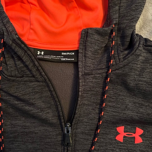 Men’s Under Armour hoodie with quarter zip. Size small - Picture 2 of 2